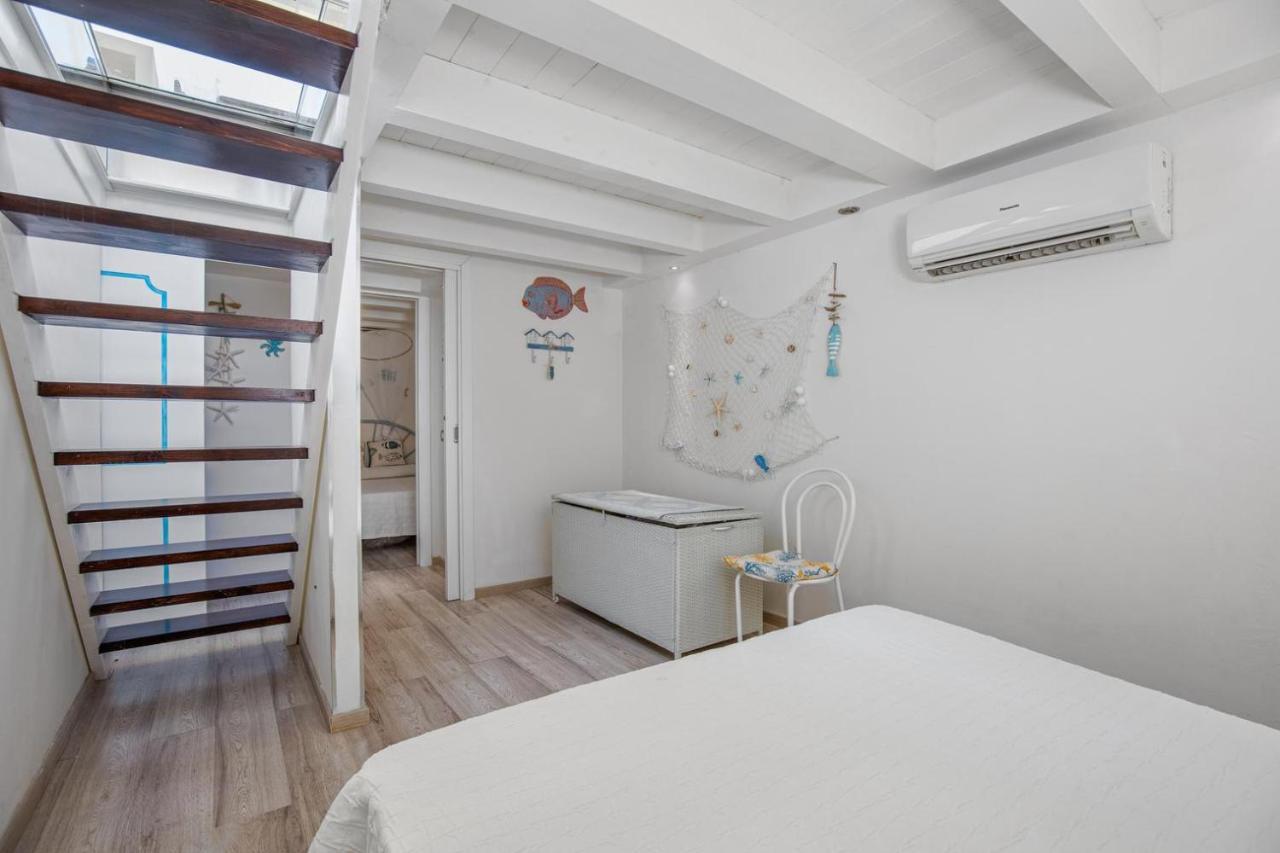 Giglio Apartment Vista Mare E Parcheggio Privato 포르투로톤도 외부 사진
